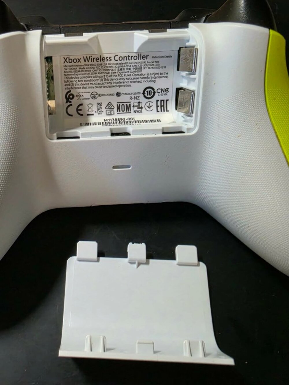XBox Wireless Controller - Picture 3 of 4